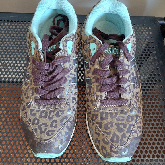 Asics Shoes - Asics Gel Saga Leopard size 38